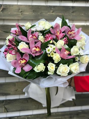 Букет цветов из: Розы и Хризантемы в Майском Республики Адыгея