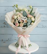 Букет цветов из:  Розы и Лизиантусы в Майском Республики Адыгея