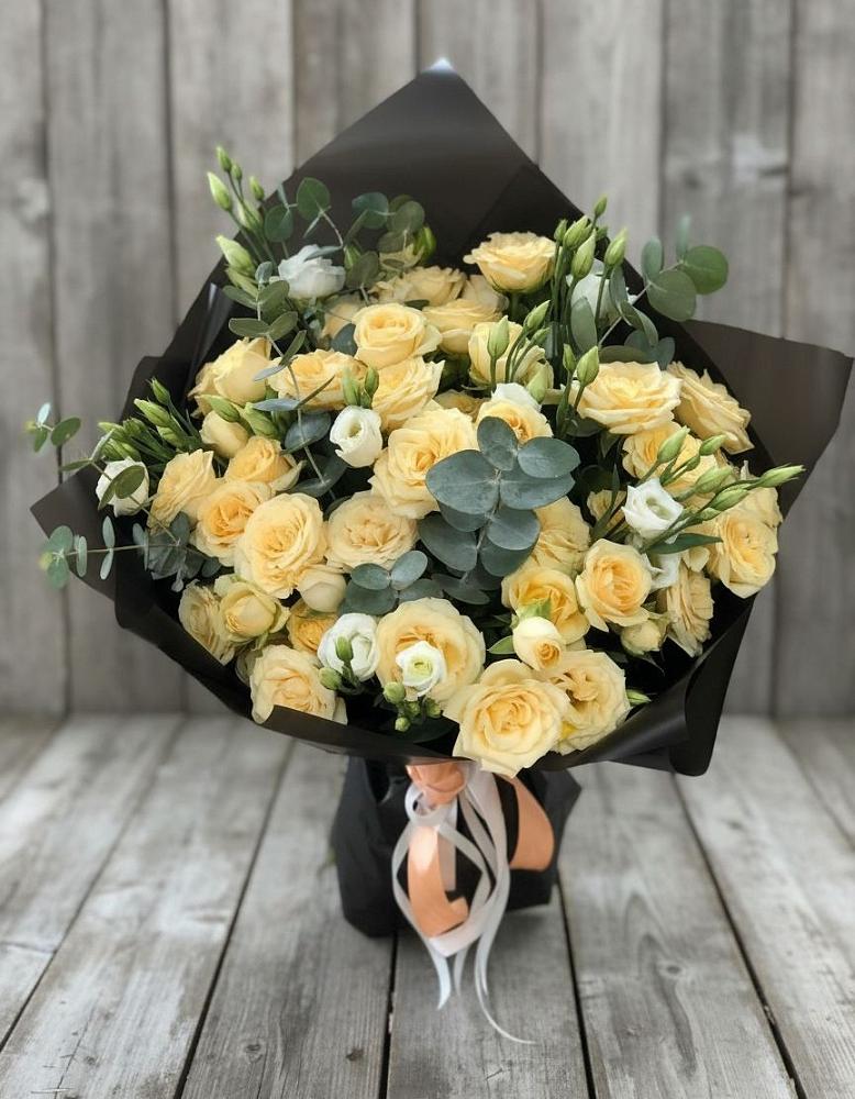 Букет цветов из: Розы и Лизиантусы в Майском Республики Адыгея