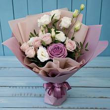 Букет цветов из:  Розы и Лизиантусы в Майском Республики Адыгея