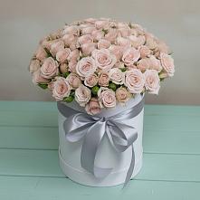 Цветочная композиция из Розы в шляпной коробке в Майском Республики Адыгея