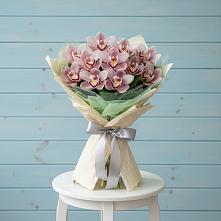 Букет цветов из:  Орхидеи и Розы в Майском Республики Адыгея