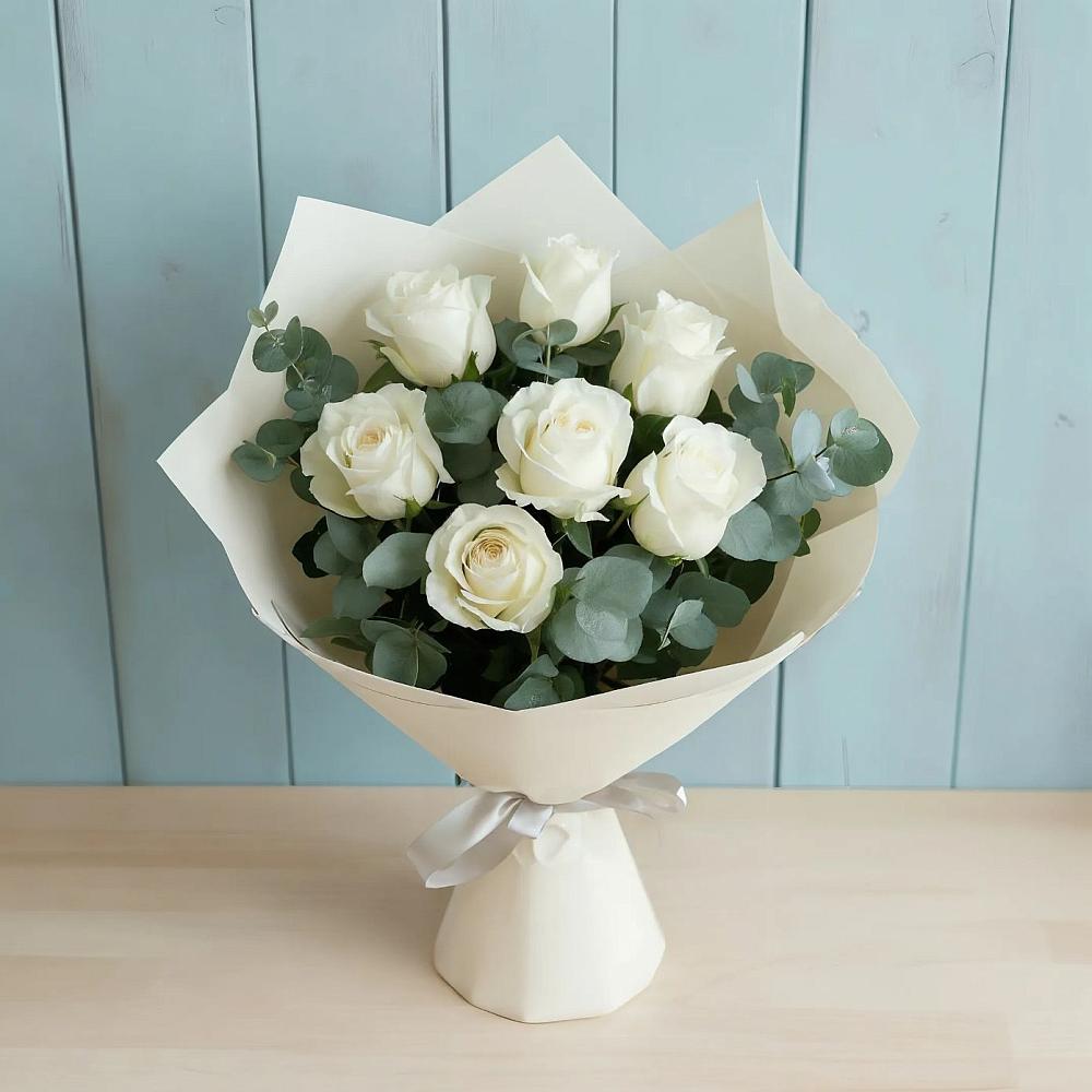 Букет Белые розы в Эвкалипте в Майском Республики Адыгея