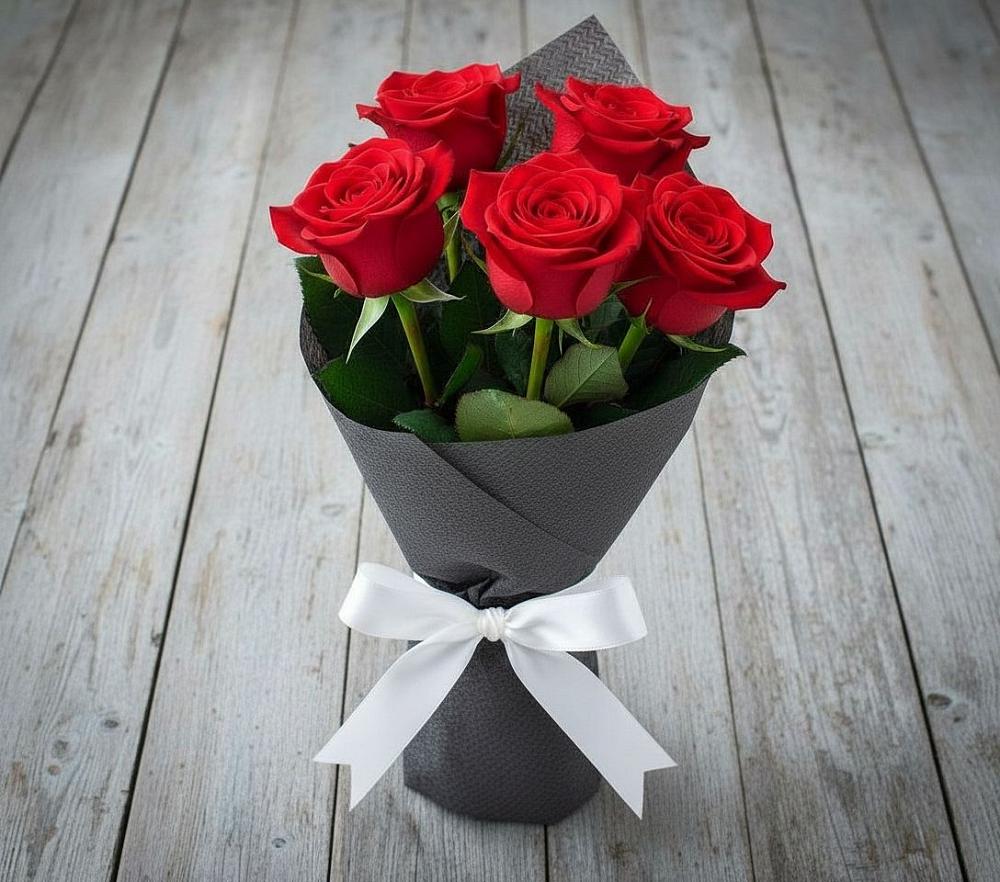 Букет 5 Красных роз Эдлесс Лав в Майском Республики Адыгея
