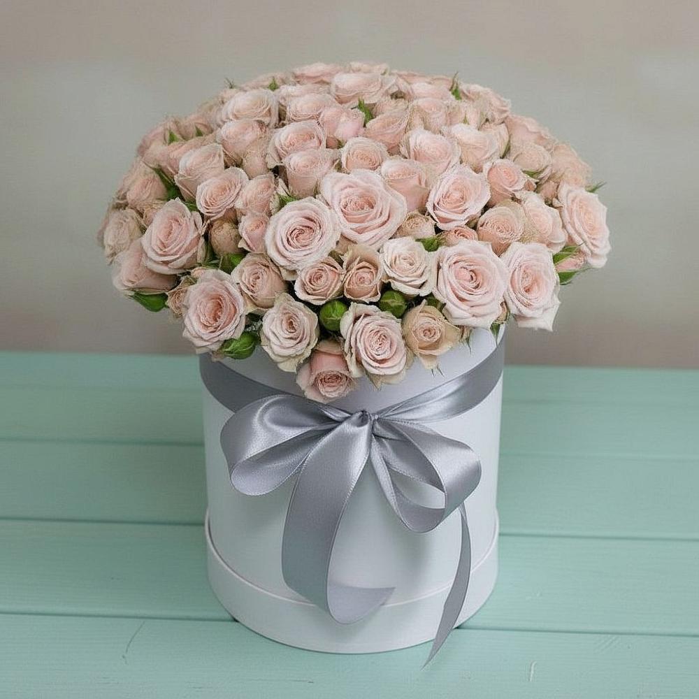 Цветочная композиция из Розы в шляпной коробке в Майском Республики Адыгея